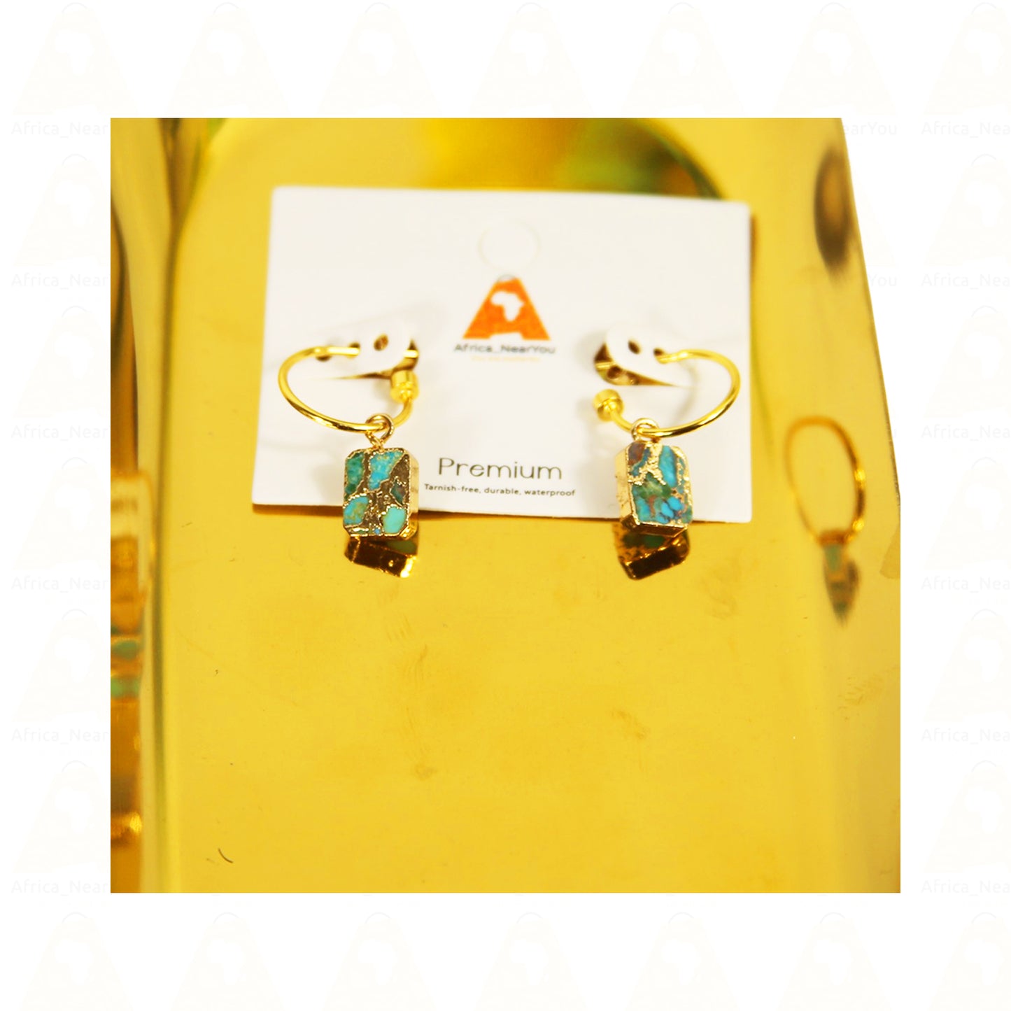 Multilayer leather bracelet with Turquoise stones.