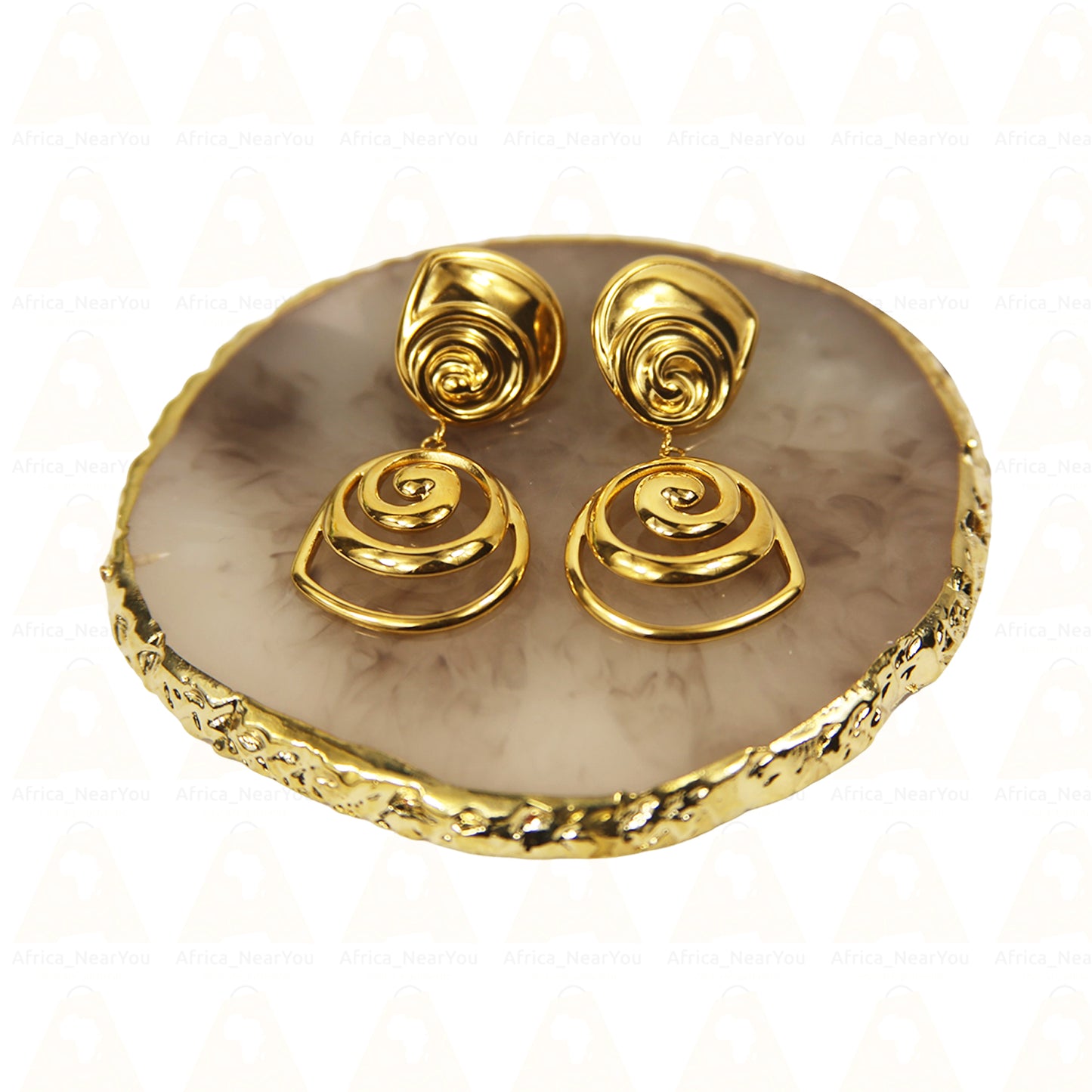 Gold Drop Earrings – Modern Elegant Jewelry for Any Occasion
