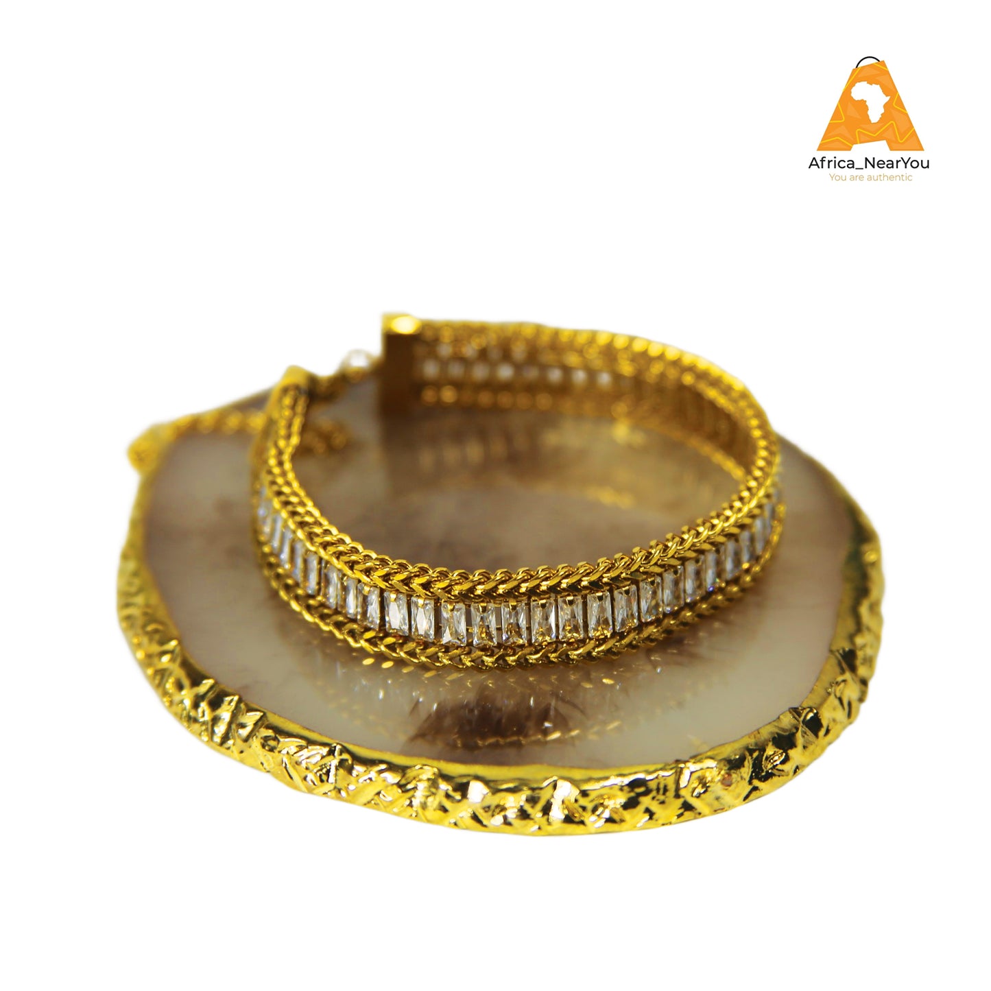 Bracelet with white zircon
